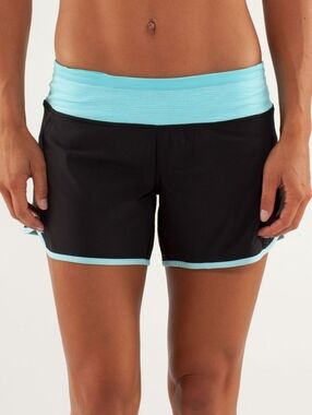 Lululemon Women’s Turbo Run Short Black Angel Blue Tonka Stripe 4